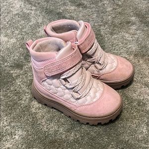 Carter’s toddler boots